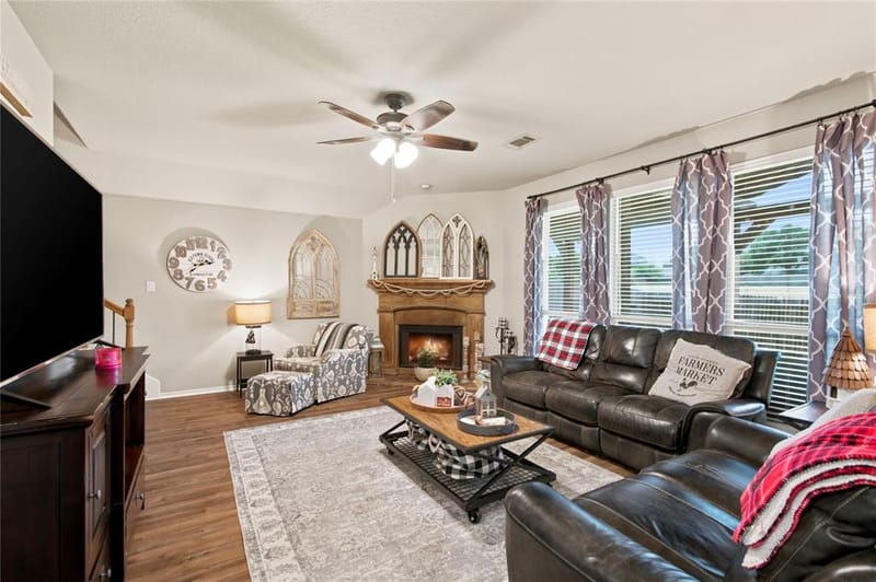 8 Tallwood Lane, Edgecliff Village TX 76134 - Photo 11