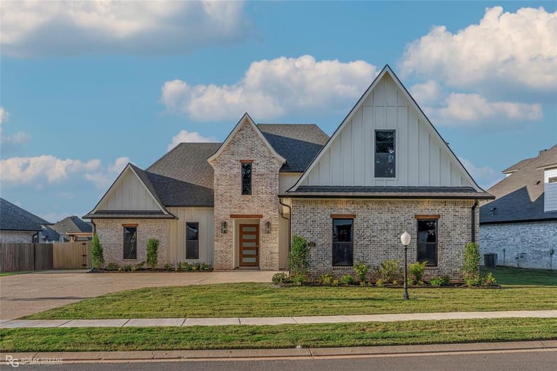 222 Conti Way, Bossier City LA 71111
