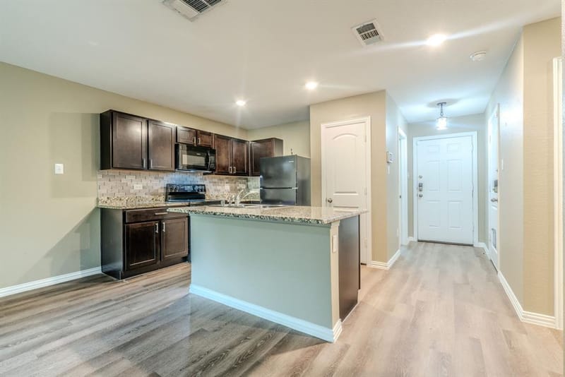 1312 Dawn Court, Pelican Bay TX 76020 - Photo 7