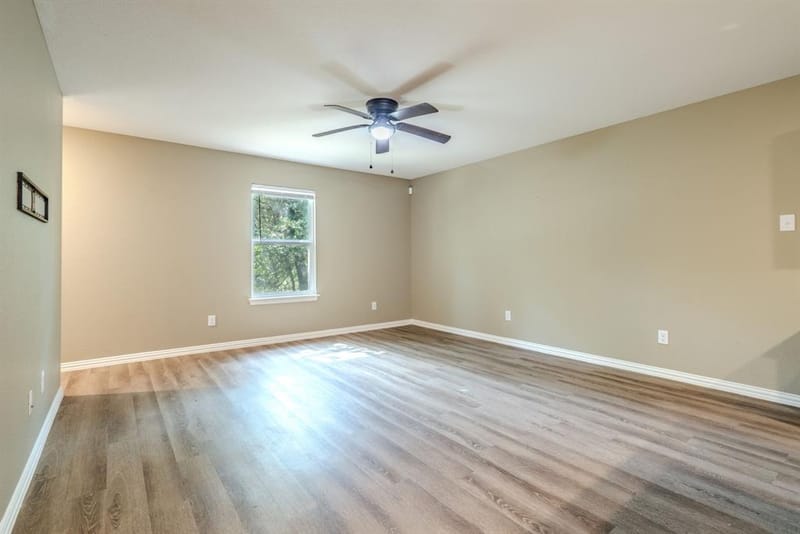 1312 Dawn Court, Pelican Bay TX 76020 - Photo 3