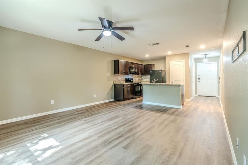 1312 Dawn Court, Pelican Bay TX 76020 - Photo 4