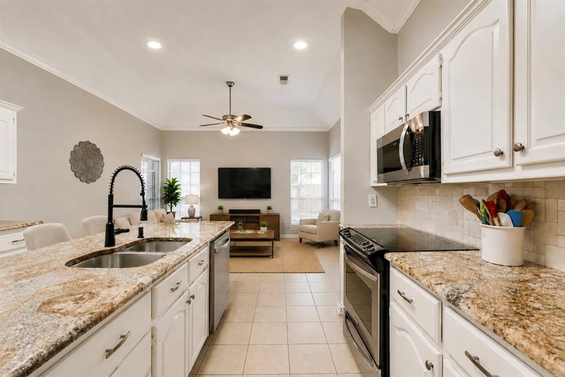 2124 Green Hill Drive, McKinney TX 75072 - Photo 4
