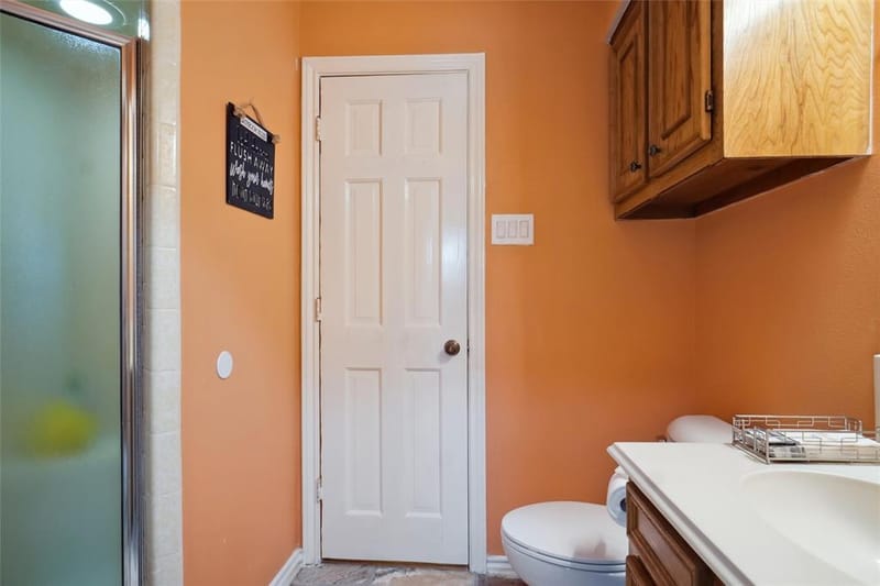 2833 S Country Club Road, Garland TX 75043 - Photo 23