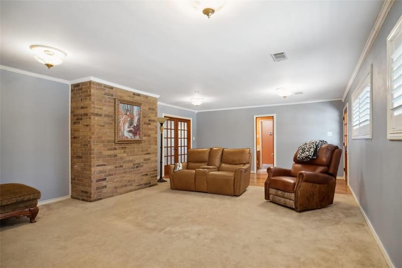 2833 S Country Club Road, Garland TX 75043 - Photo 13