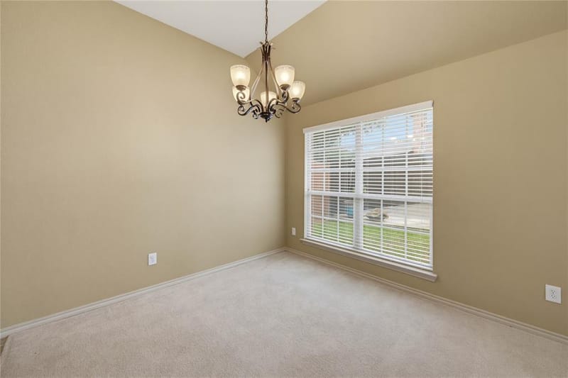 11 Beechcreek Drive, Edgecliff Village TX 76134 - Photo 7