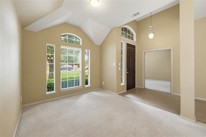 11 Beechcreek Drive, Edgecliff Village TX 76134 - Photo 3