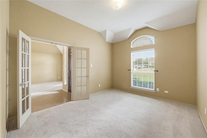 11 Beechcreek Drive, Edgecliff Village TX 76134 - Photo 5