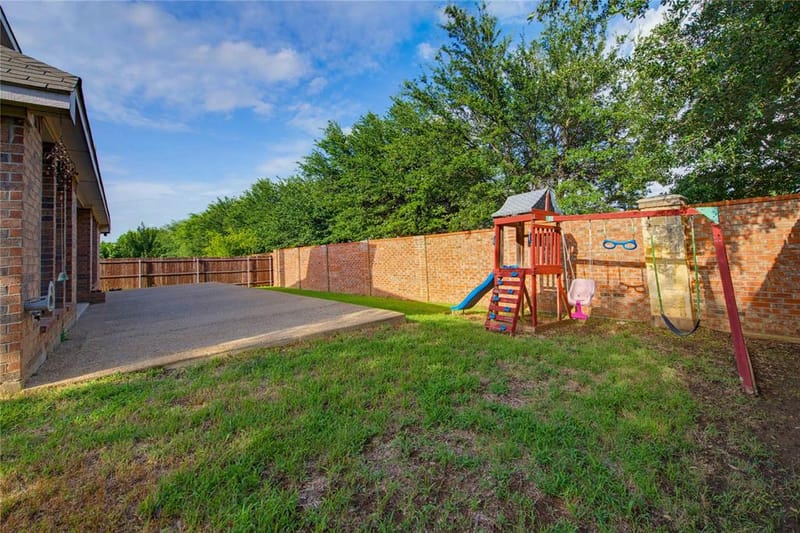 11 Beechcreek Drive, Edgecliff Village TX 76134 - Photo 33