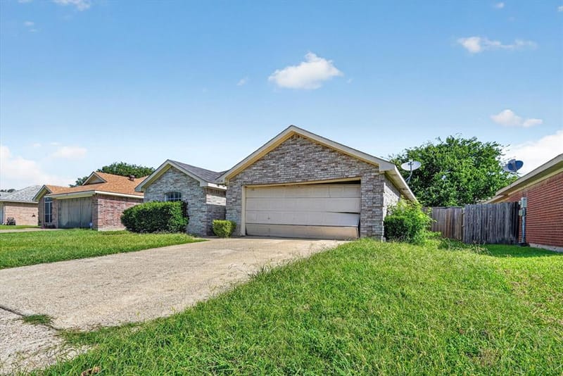 1414 Aviary Drive, DeSoto TX 75115 - Photo 2