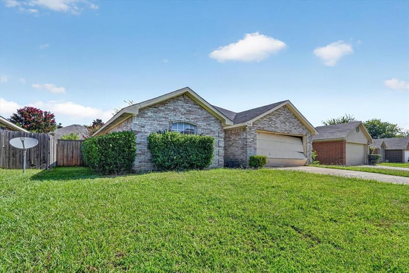 1414 Aviary Drive, DeSoto TX 75115 - Photo 3