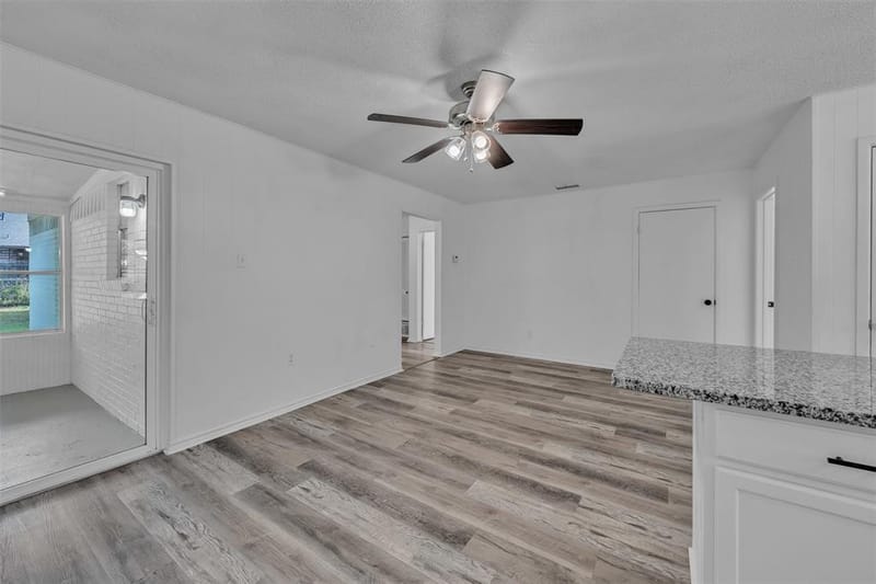 3407 NE 10th Street, Mineral Wells TX 76067 - Photo 11