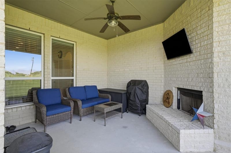 15005 Lost Wagon Street, Justin TX 76247 - Photo 4