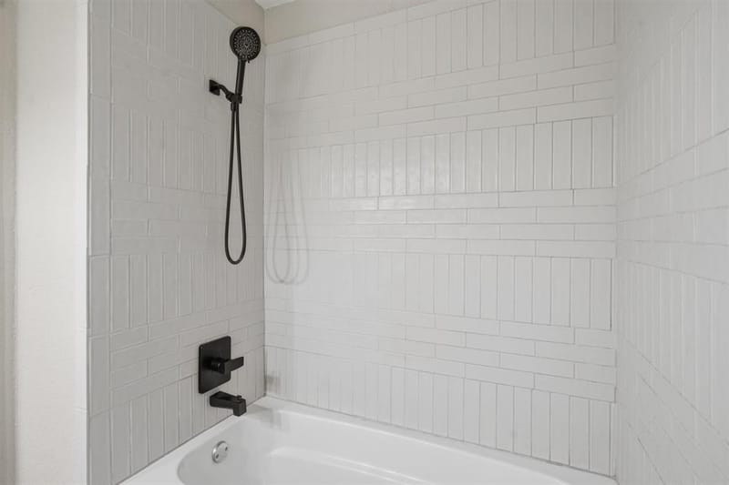 332 S Sealy Avenue, Justin TX 76247 - Photo 27