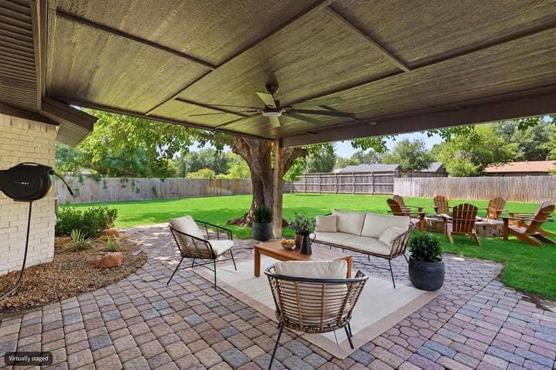 332 S Sealy Avenue, Justin TX 76247 - Photo 6