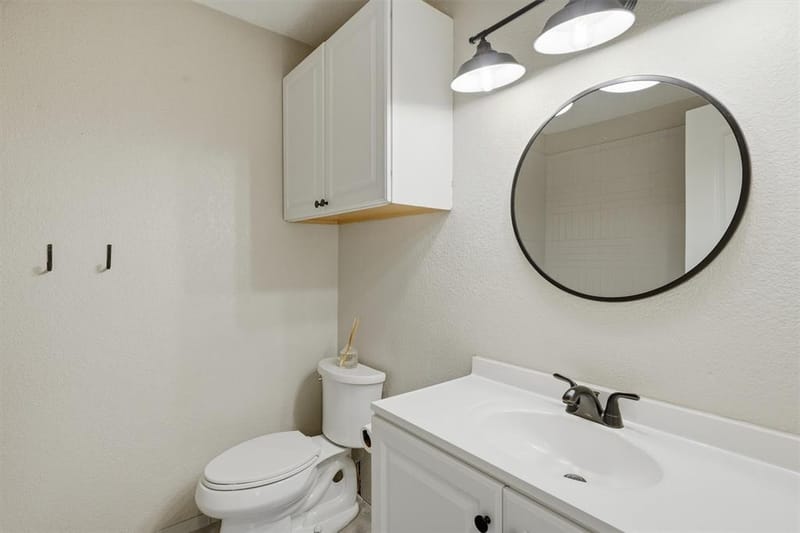 332 S Sealy Avenue, Justin TX 76247 - Photo 20