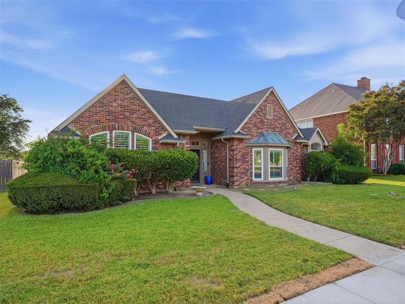 4011 Province Drive, Carrollton TX 75007 - Photo 3