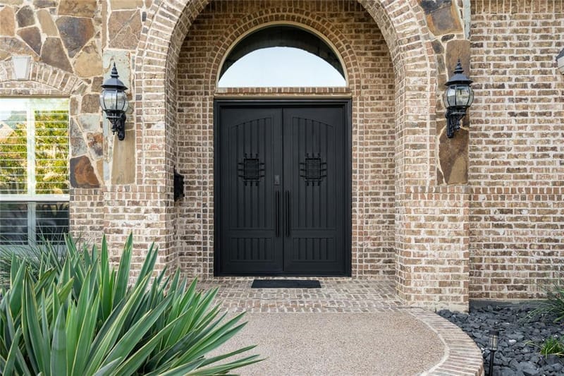 2312 Maidens Castle Drive, Lewisville TX 75056 - Photo 3