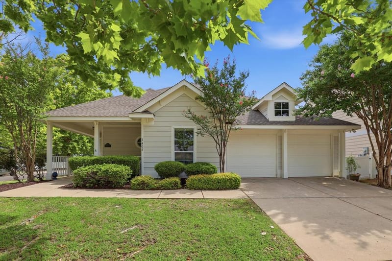 1408 Mountain Laurel Drive, Savannah TX 76227 - Photo 3