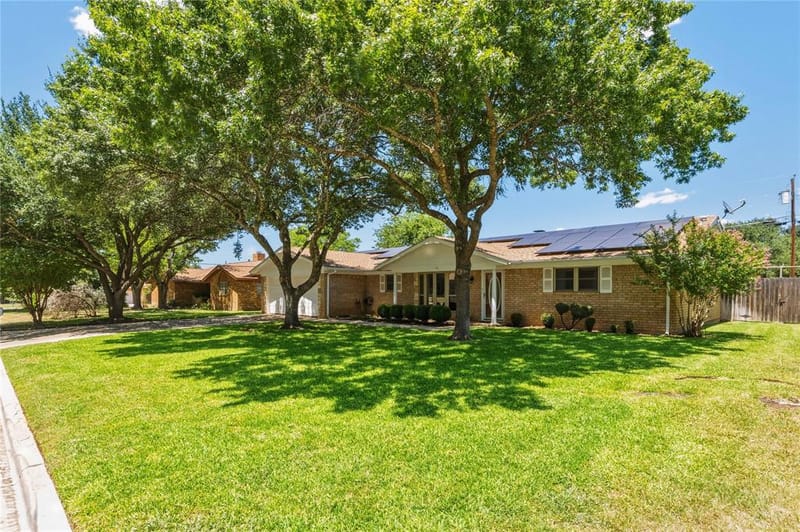 4304 9th Street, Brownwood TX 76801 - Photo 3