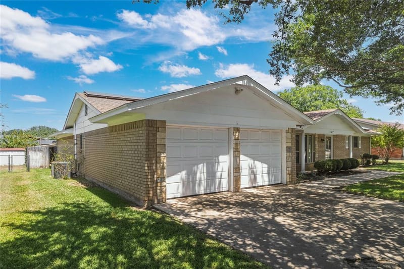 4304 9th Street, Brownwood TX 76801 - Photo 4