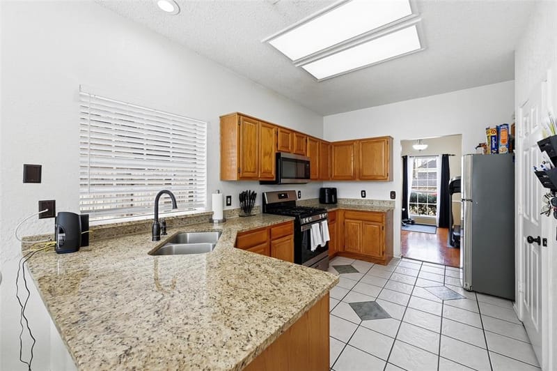 7000 Cadillac Boulevard, Arlington TX 76016 - Photo 6
