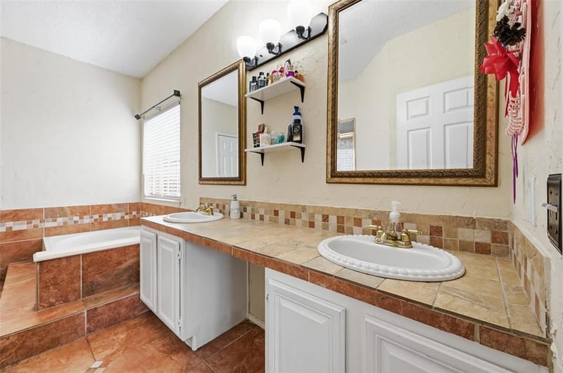 7000 Cadillac Boulevard, Arlington TX 76016 - Photo 16