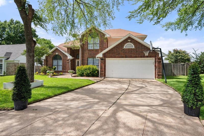 4313 Kenwood Drive, Grapevine TX 76051 - Photo 2