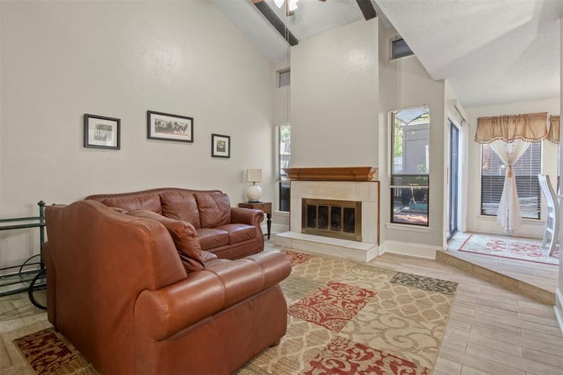 518 Campana Court, Irving TX 75061 - Photo 3