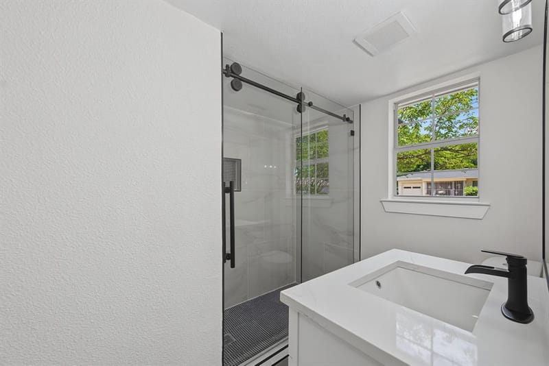 4608 Reed Street, Fort Worth TX 76119 - Photo 31