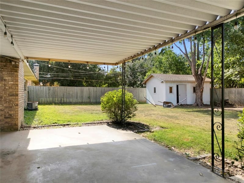 2703 Regal Drive, Denison TX 75020 - Photo 3