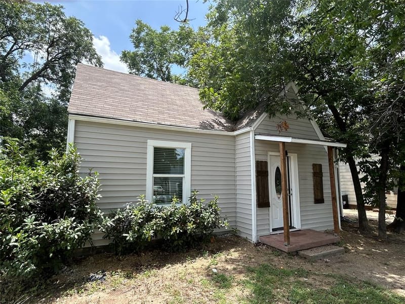 600 E Robert Street, Fort Worth TX 76104 - Photo 2