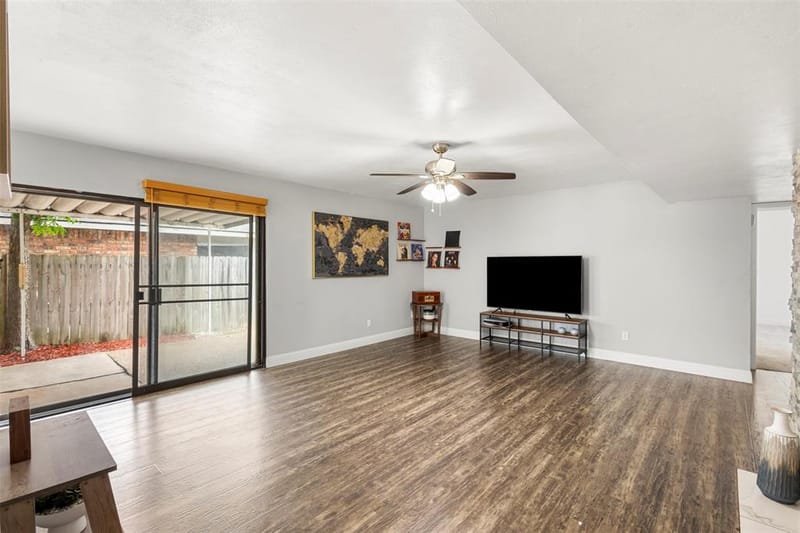 7334 Blue Sage Drive, Dallas TX 75249 - Photo 20