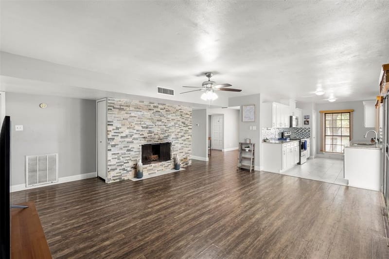 7334 Blue Sage Drive, Dallas TX 75249 - Photo 15