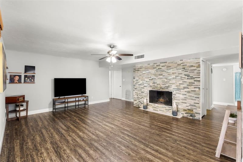 7334 Blue Sage Drive, Dallas TX 75249 - Photo 19