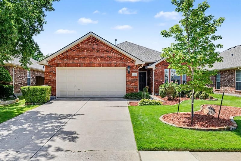 2620 Redcedar Drive, Little Elm TX 75068 - Photo 3