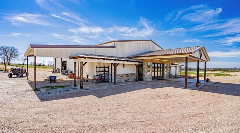 8900 Nix Road, Tolar TX 76476 - Photo 3