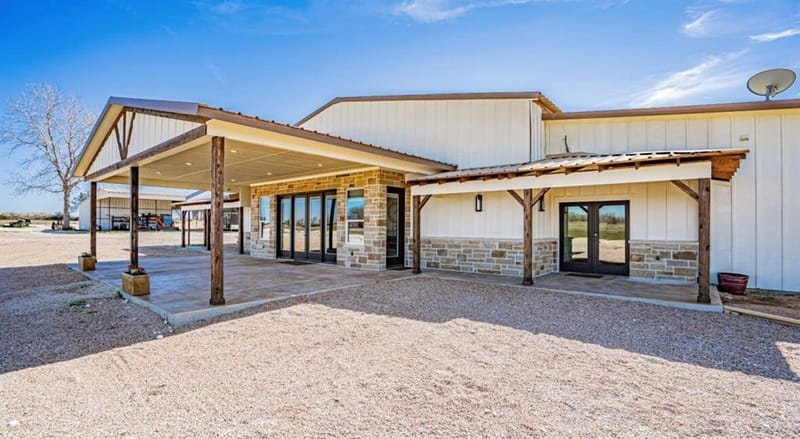 8900 Nix Road, Tolar TX 76476 - Photo 5