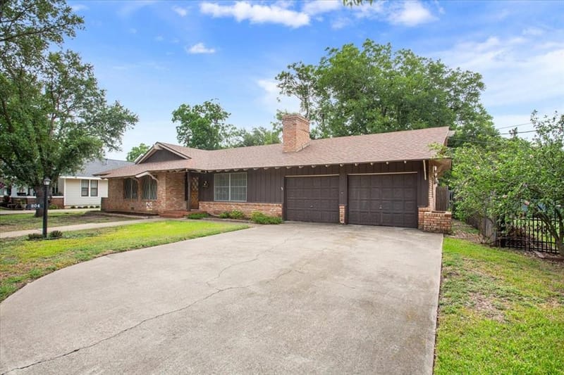 204 N Marable Street, West TX 76691 - Photo 38