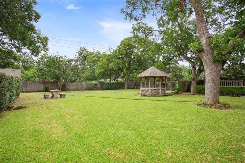 204 N Marable Street, West TX 76691 - Photo 35