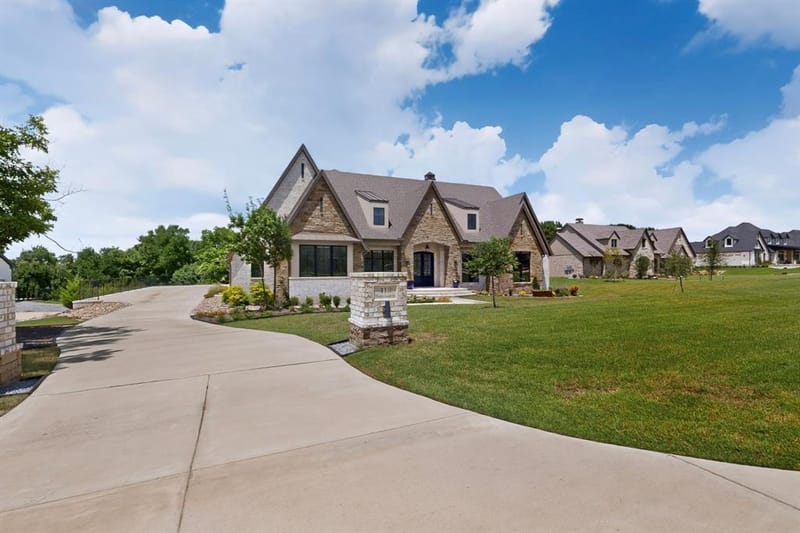 413 Charlie Joseph Drive, Van Alstyne TX 75495 - Photo 3