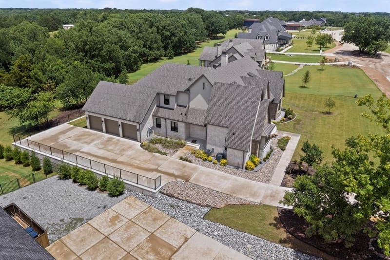 413 Charlie Joseph Drive, Van Alstyne TX 75495 - Photo 5