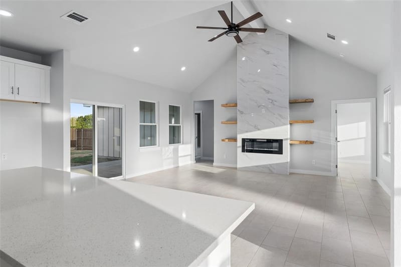 548 Highview Court, Godley TX 76044 - Photo 6