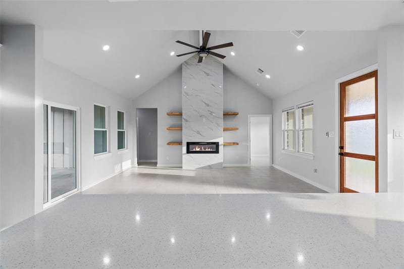 548 Highview Court, Godley TX 76044 - Photo 7