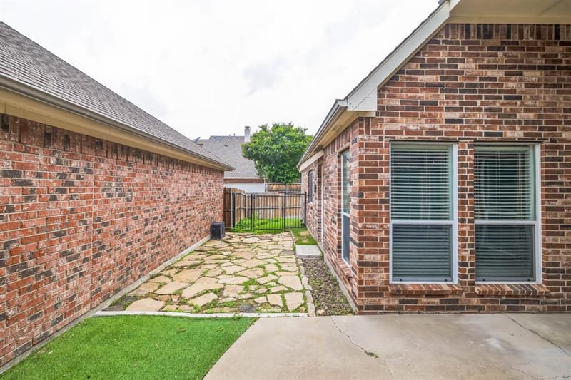4471 Chandler Drive, Frisco TX 75034 - Photo 7