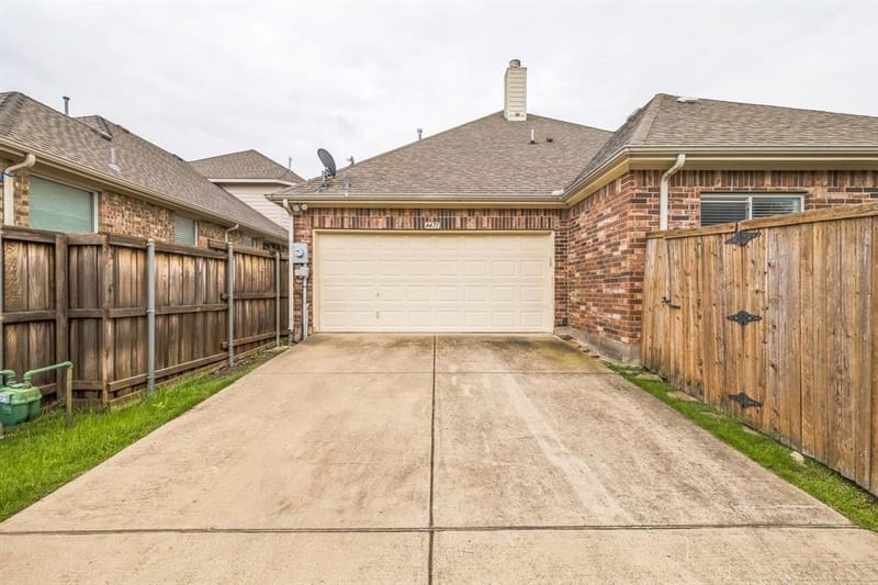 4471 Chandler Drive, Frisco TX 75034 - Photo 9