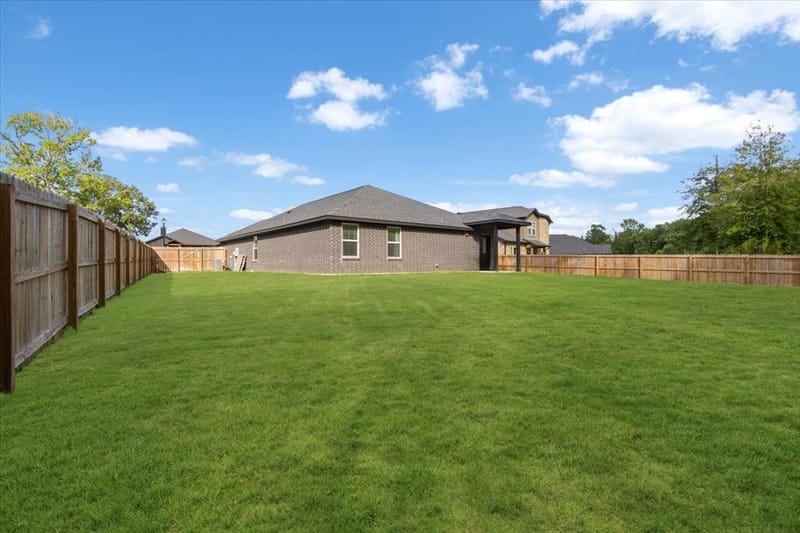 16134 Crossing Circle, Lindale TX 75771 - Photo 32