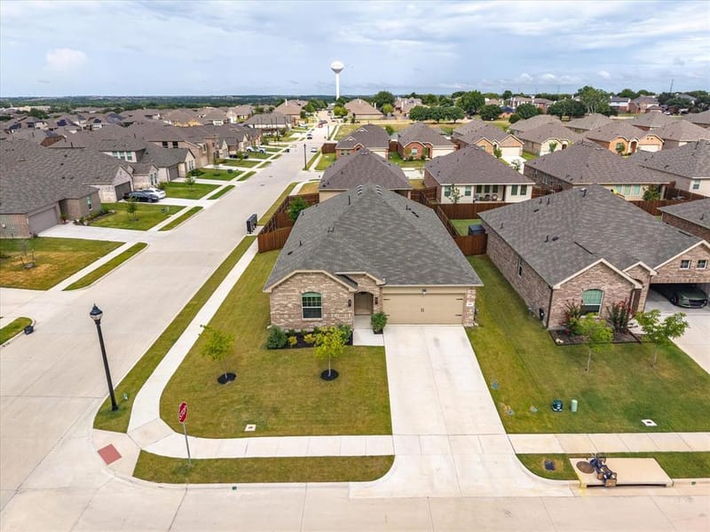 326 Texas Trail, Justin TX 76247 - Photo 22