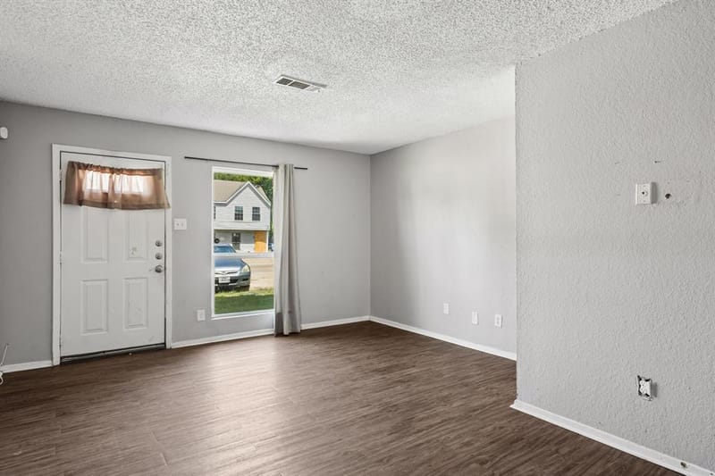 2244 Aspen Drive, Dallas TX 75227 - Photo 5