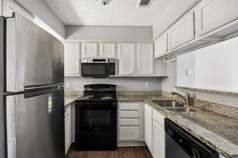 2244 Aspen Drive, Dallas TX 75227 - Photo 9