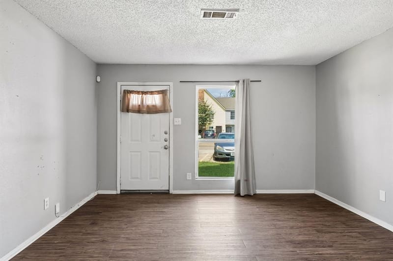 2244 Aspen Drive, Dallas TX 75227 - Photo 4